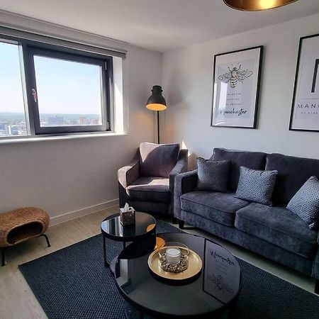 2 Bedroom Penthouse Манчестър Екстериор снимка